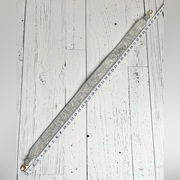 AUTHENTIC Christian Dior Strap - Picture 4 of 7